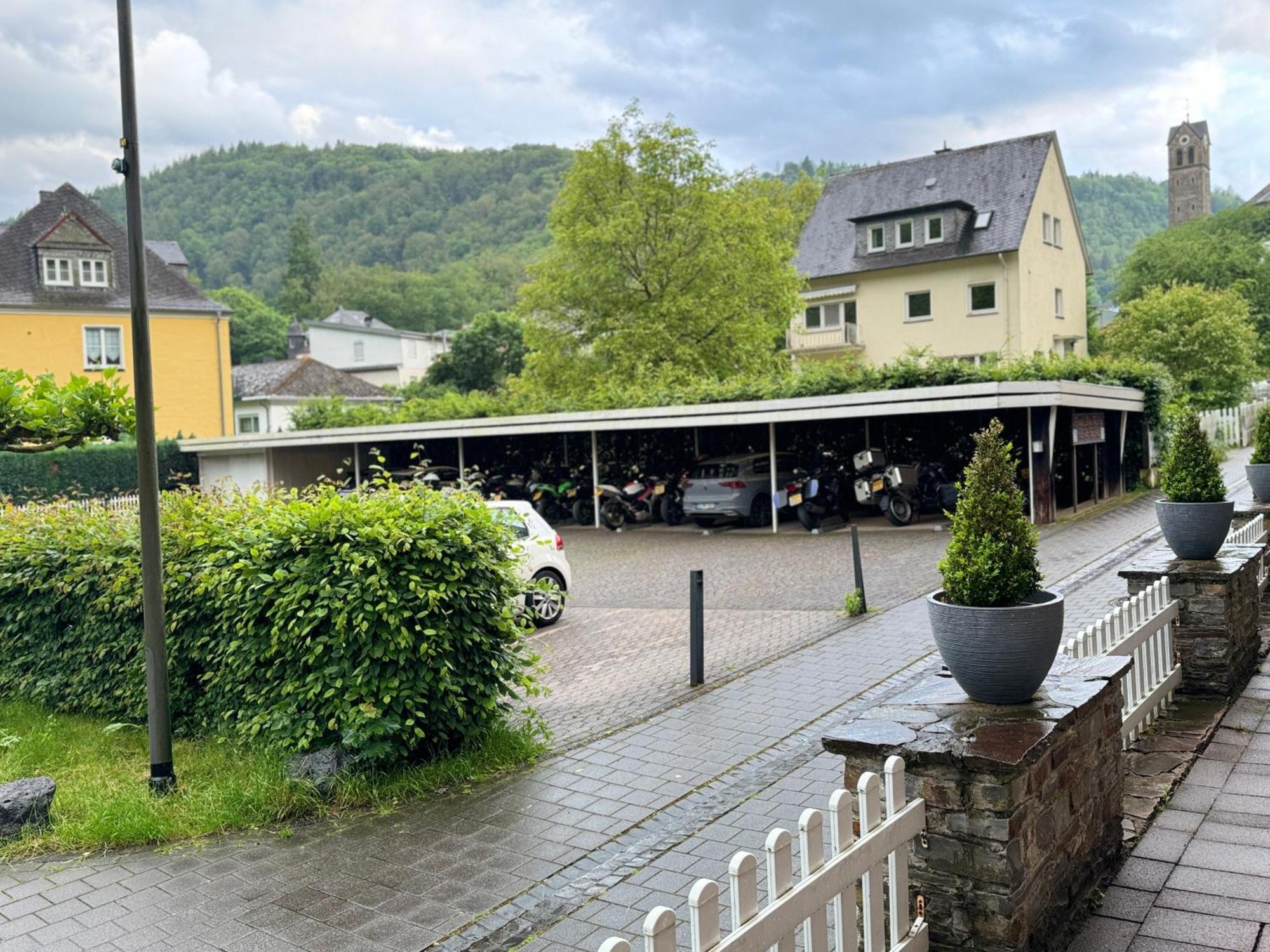 Hotel Alte Muehle Bad Bertrich Exterior foto